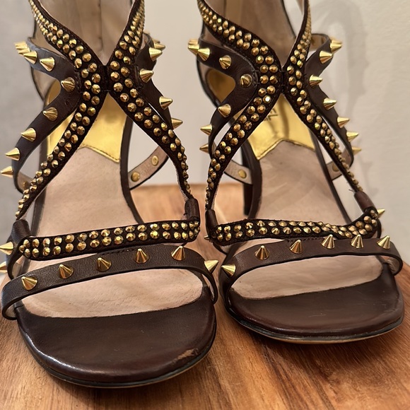 🌟HP🌟Michael Michael Kors Gold Studded Larissa strappy heels - Picture 10 of 17